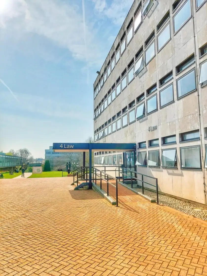 法学院代表建筑