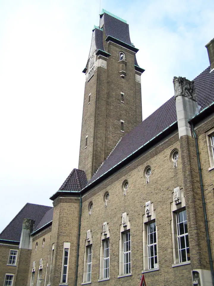 Maastricht University Faculty of Law