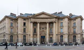 Université Paris-Panthéon-Assas